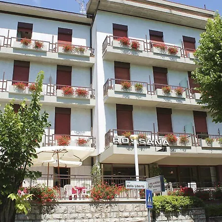 Rossana Hotel 3*